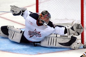 当世三大神锋，合力造79球！哈兰德姆巴佩联赛双响，凯恩数据领跑