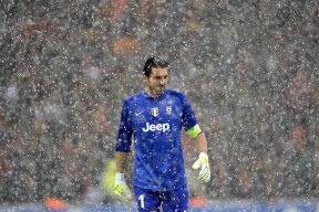 扎卡被评为英超夏窗最佳引援，扎卡正式转会罗马