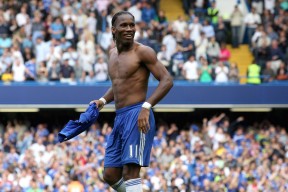 鸟巢被王者荣耀“攻陷”！KPL总决赛场面震撼到让人起鸡皮疙瘩