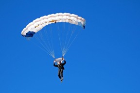 中国足球青训课程更新加入战术问题场景模拟，中国足球青训将来的发展