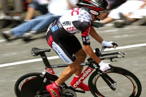 自由泳中距离突尼斯发挥出色，自由泳 突尼斯