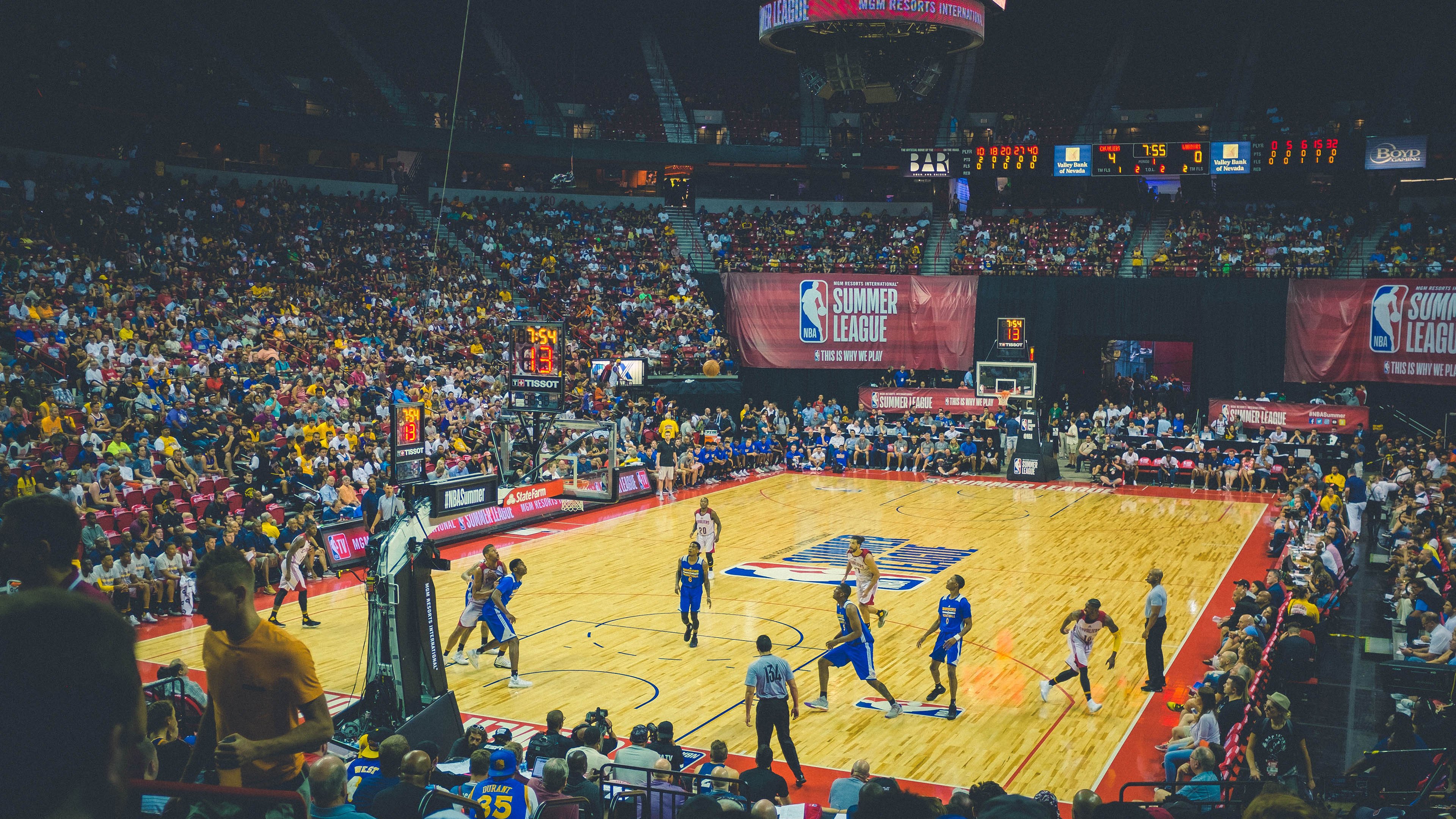 未来足球运动场馆将采用可再生能源实现碳中和目标，新型足球场