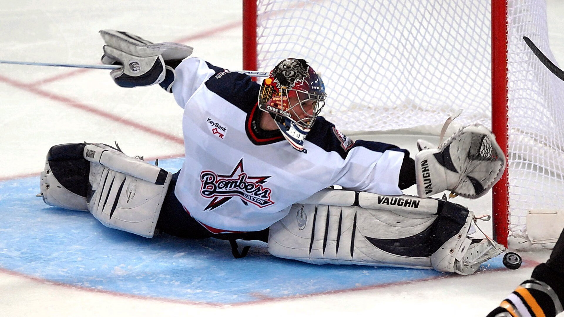 当世三大神锋，合力造79球！哈兰德姆巴佩联赛双响，凯恩数据领跑