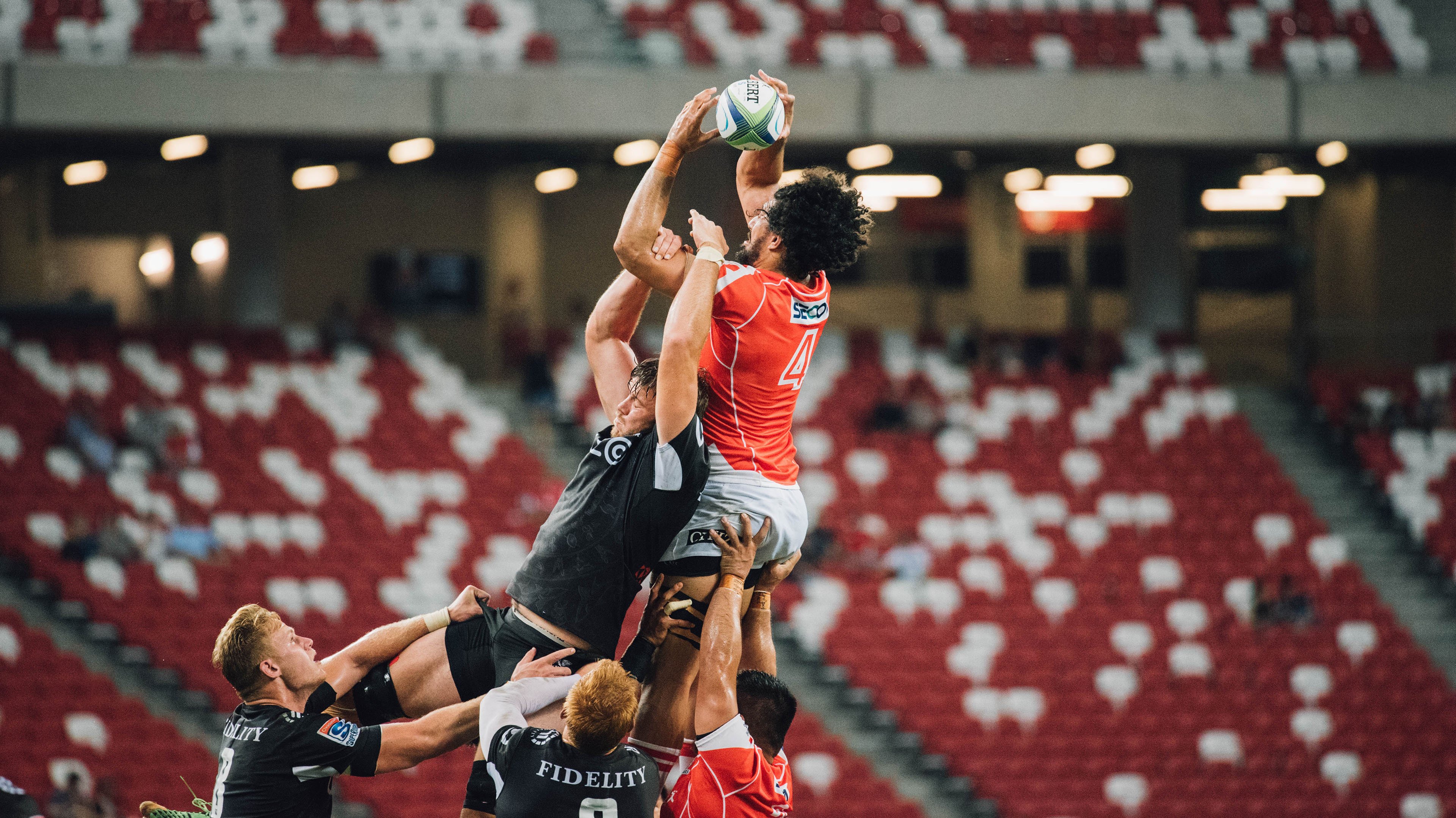 阿里桑·武阿扎里受伤，非洲球星缺席重要比赛