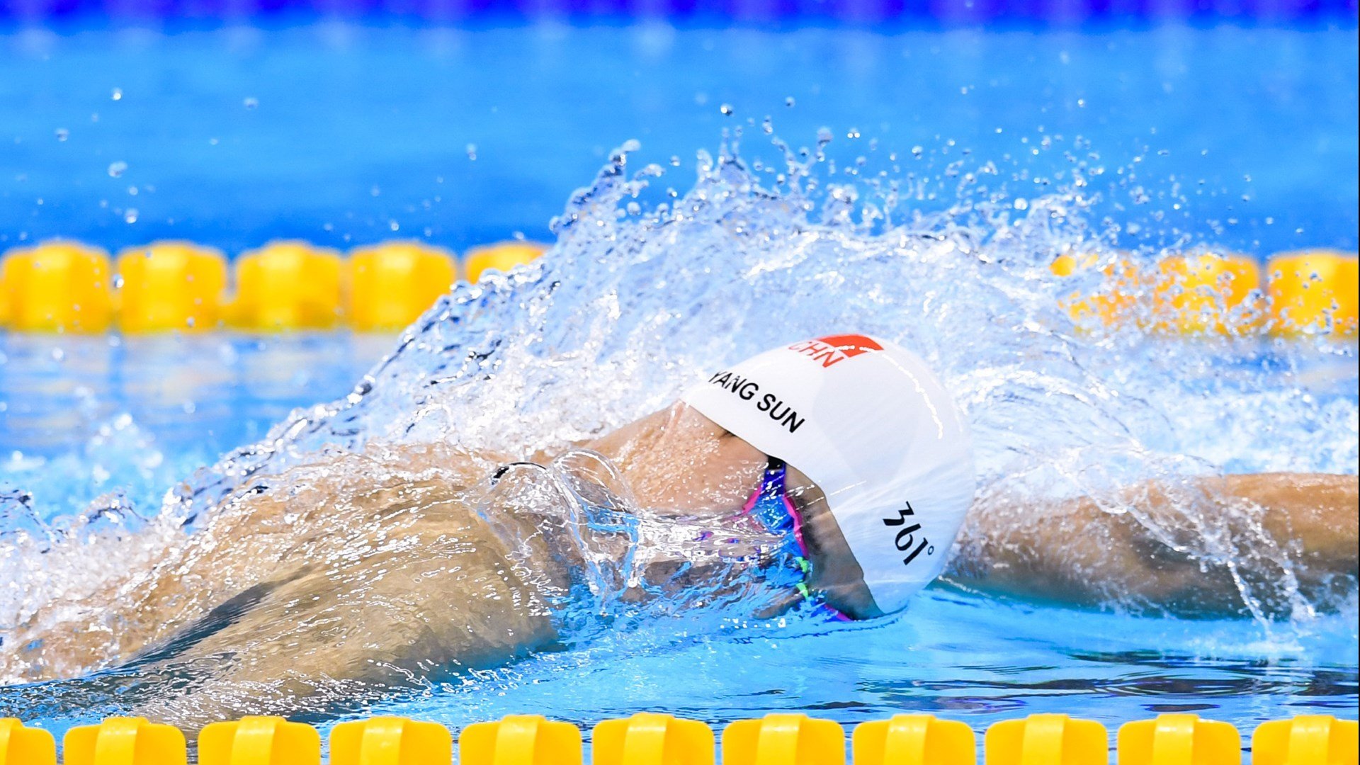 张馨揭示亚洲杯背后艰辛：累到彻夜难眠